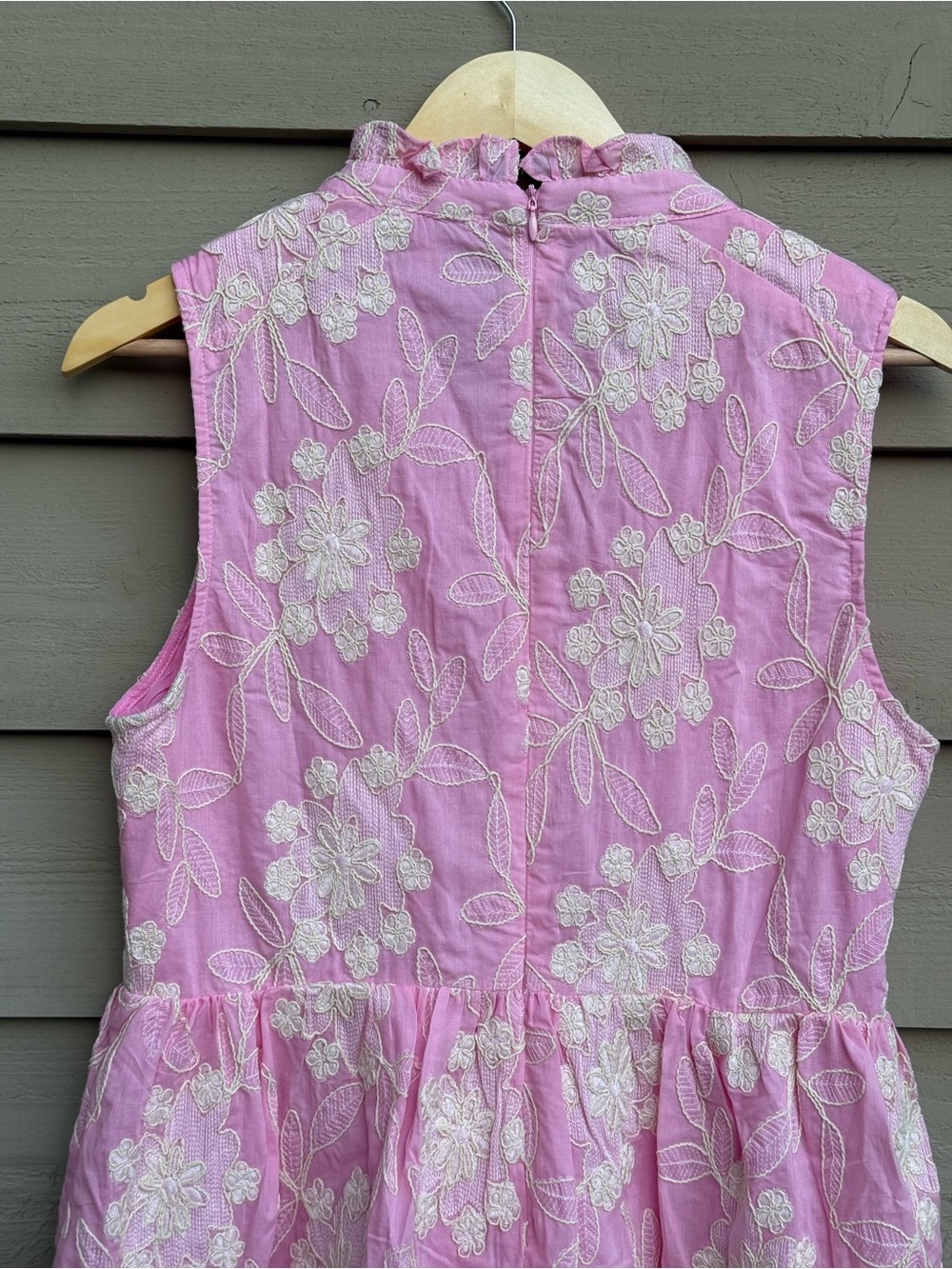 Avara Maddie Pink Lace Short Dress M NWT - Picture 10 of 14
